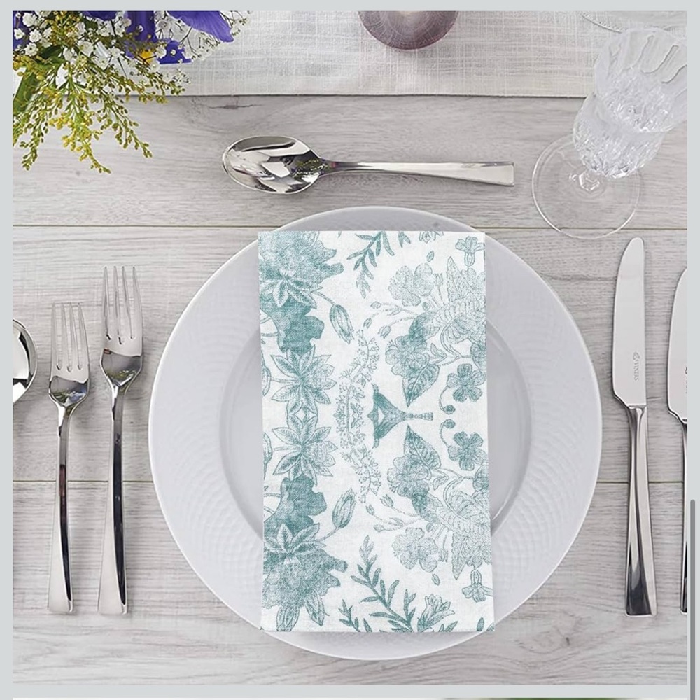 Floral liner feel disposable napkins - Picture 4 of 6